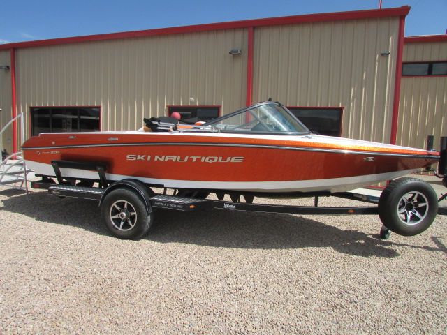 2017 Nautique 200 ski nautique