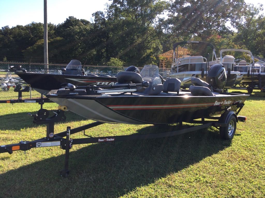 Tracker BASS CLASSICK BLK 50