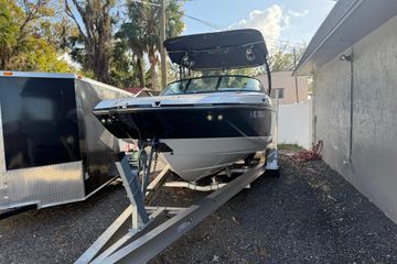 2018 Monterey M-45