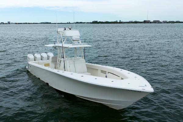 2017 SeaVee 390z Center Console