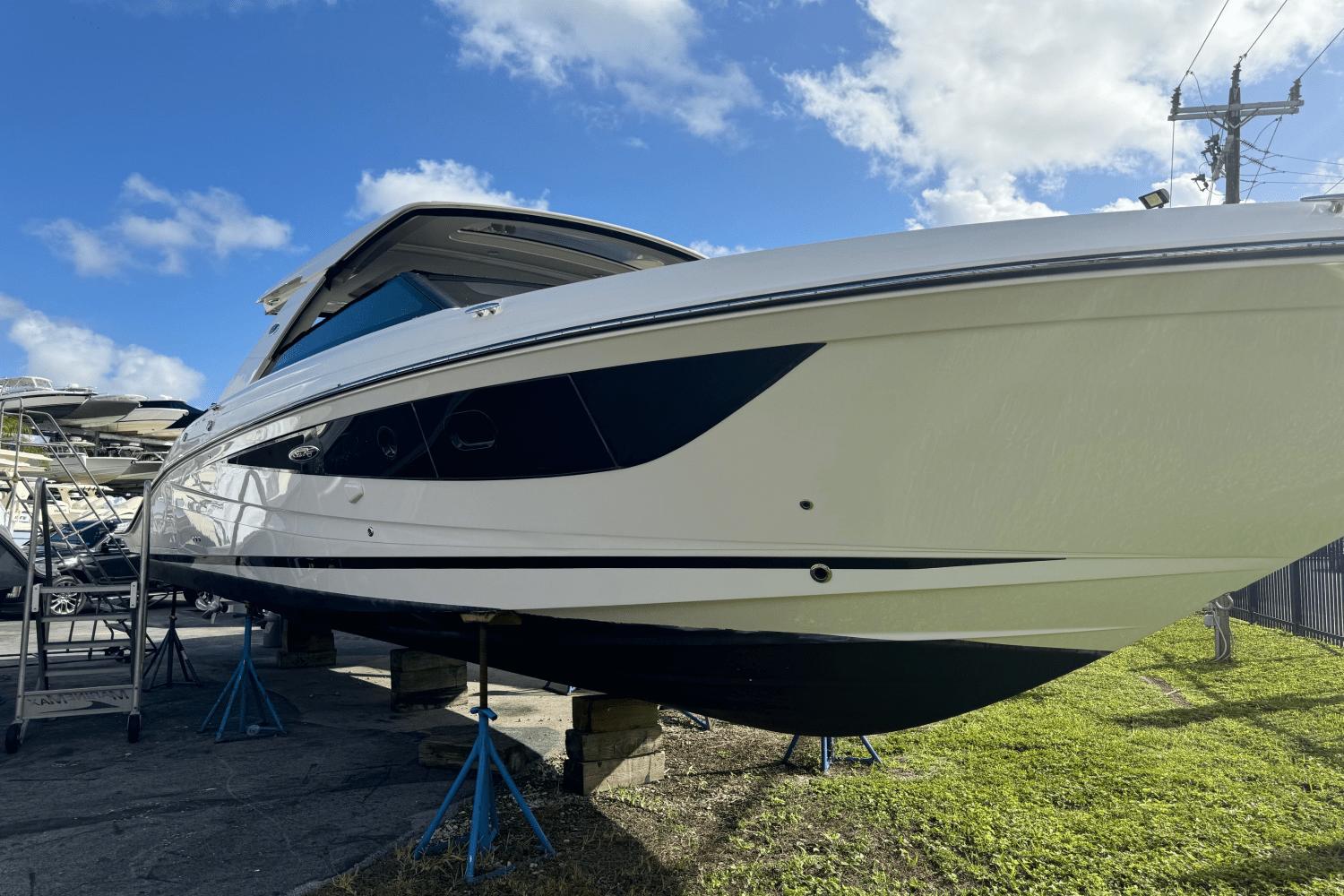 2019 Sea Ray SLX 400 Outboard