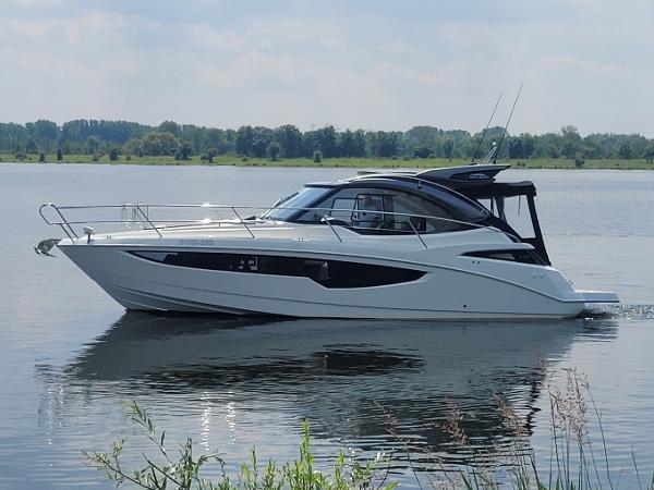 Galeon 335 HTS