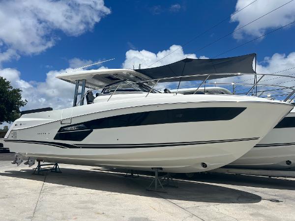 2025 Jeanneau Leader 12.5