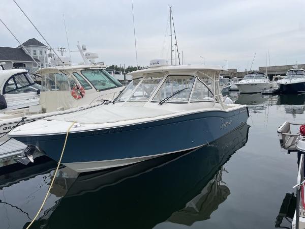 2019 Grady-White 325 Freedom