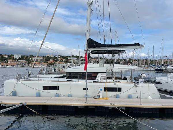 2019 Lagoon 52 F