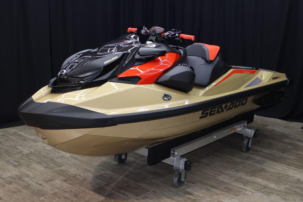2025 Sea-Doo RXT-X™ 325 Metallic Tan / Lava Red Premi