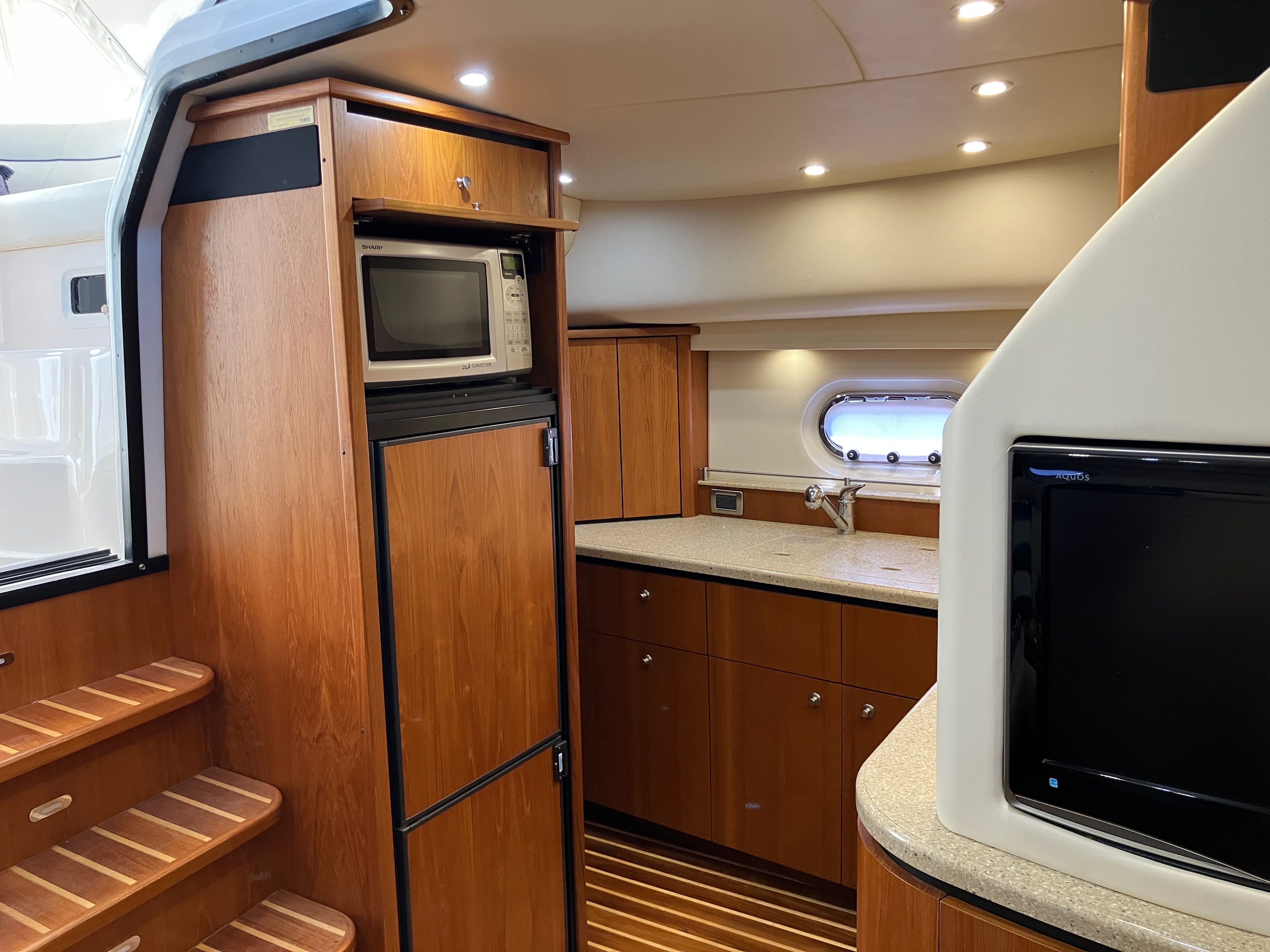 2011 Tiara Yachts 4300 Sovran
