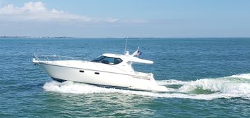 2011 Tiara Yachts 4300 Sovran
