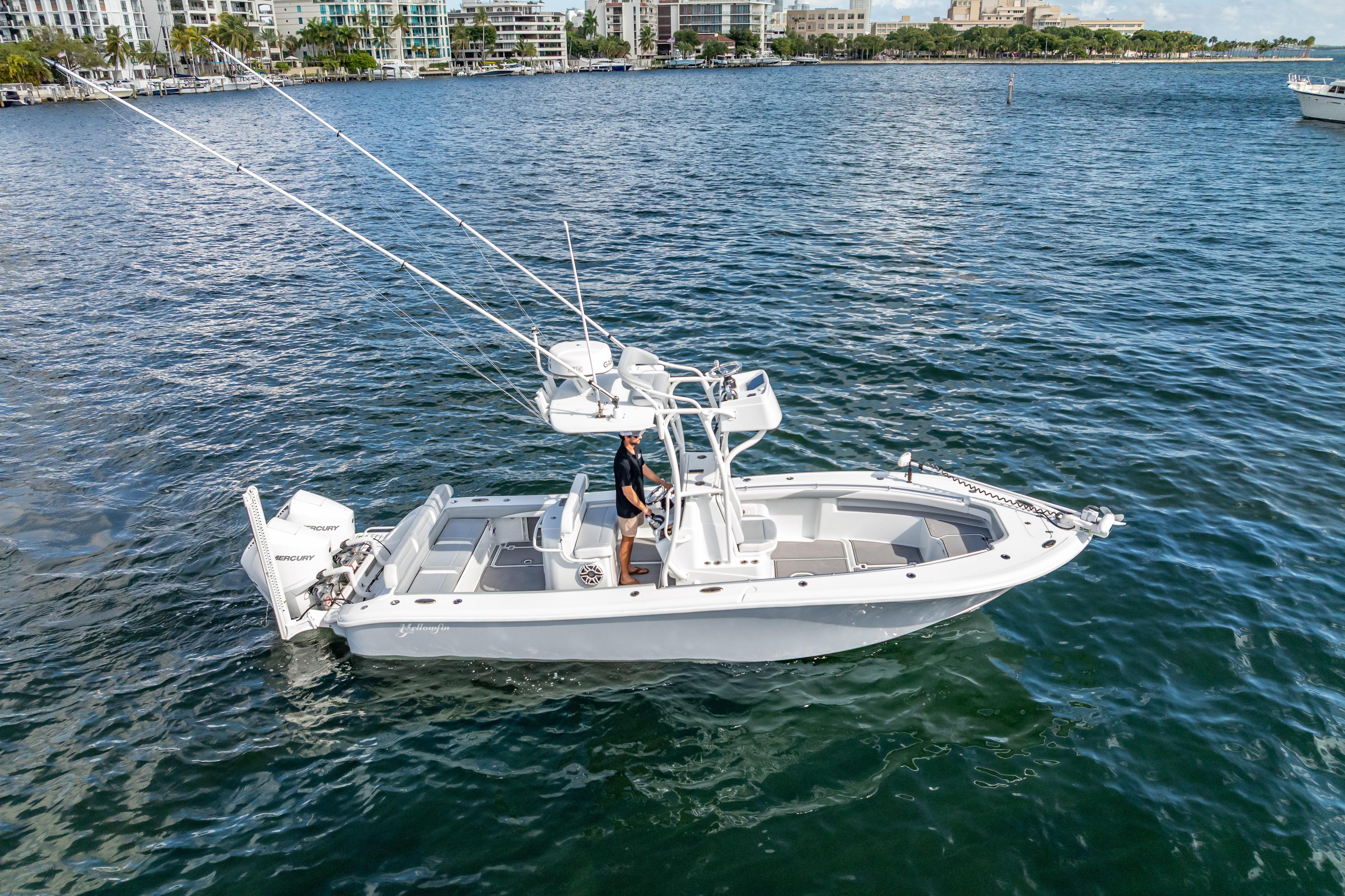 2021 Yellowfin 26 Hybrid