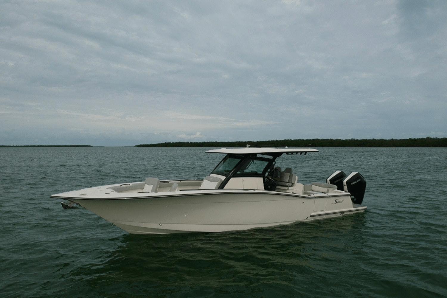 2025 Scout 305 LXF