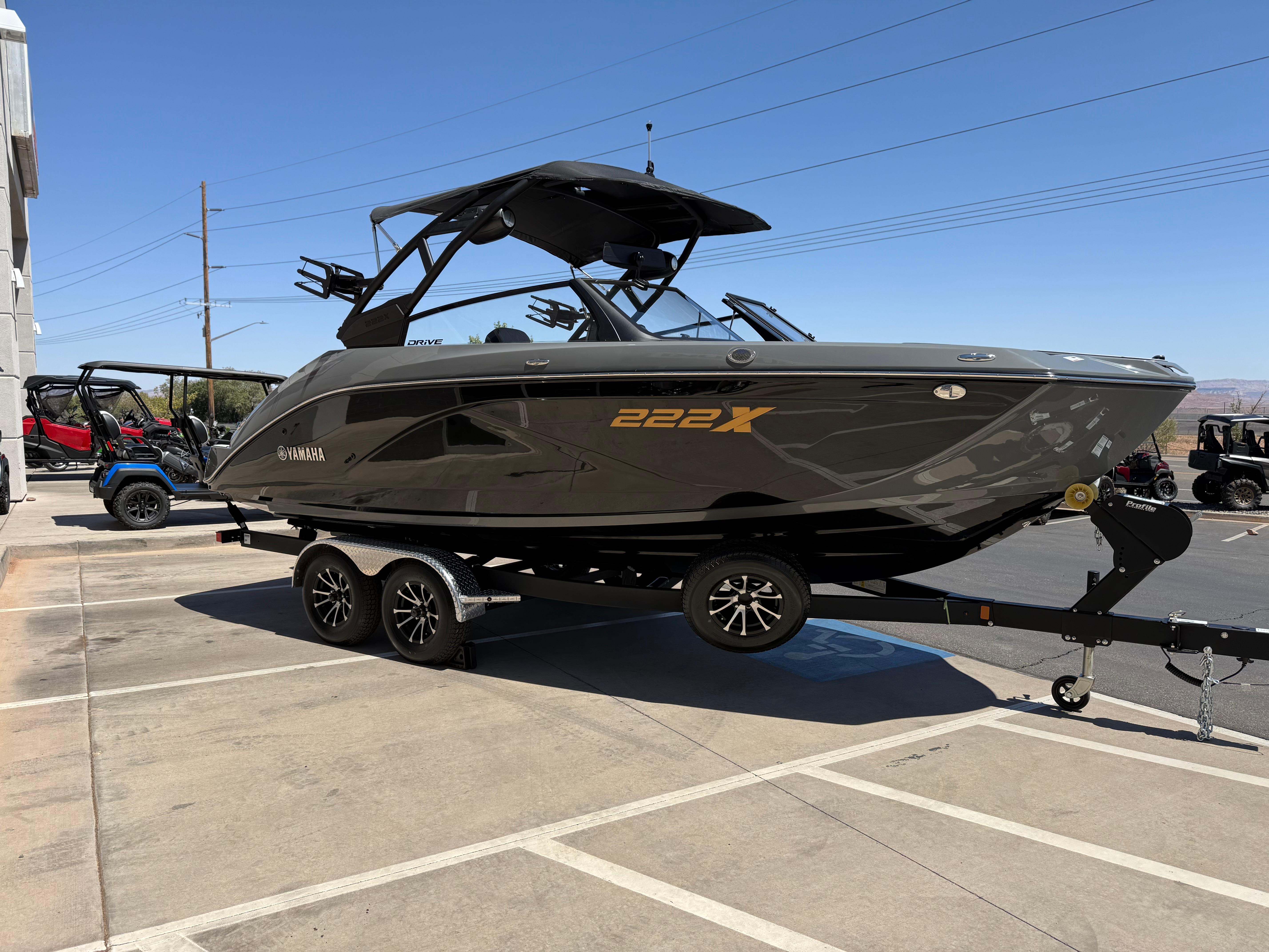 2025 Yamaha Boats 222XD