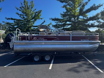 2019 Sun Tracker 22 XP3