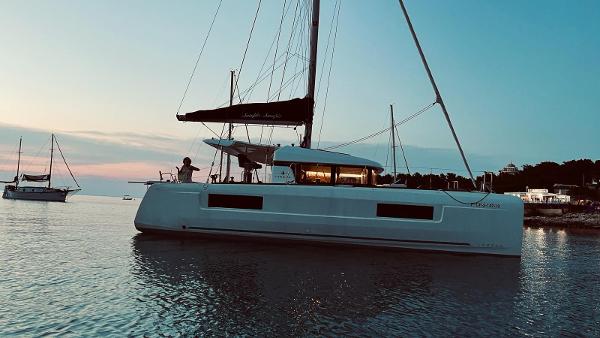 2019 Lagoon 40