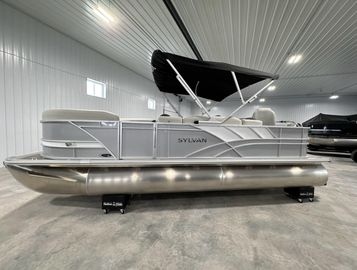 2024 Sylvan Mirage 8522 Party Fish