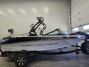 Nautique Sport 200