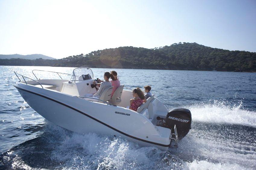 2011 Quicksilver Activ 555 Open