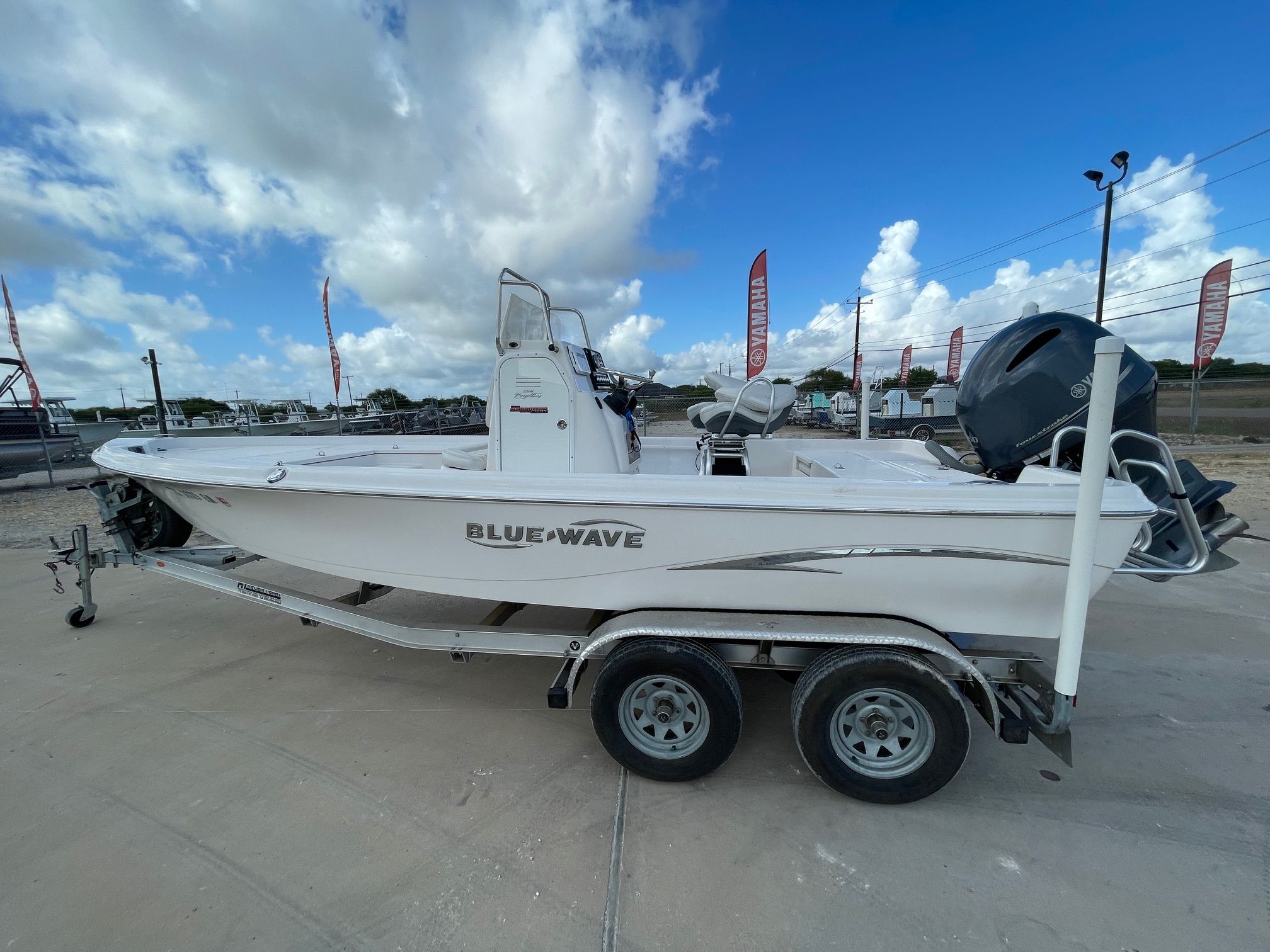 2018 Blue Wave 2200 PureBay