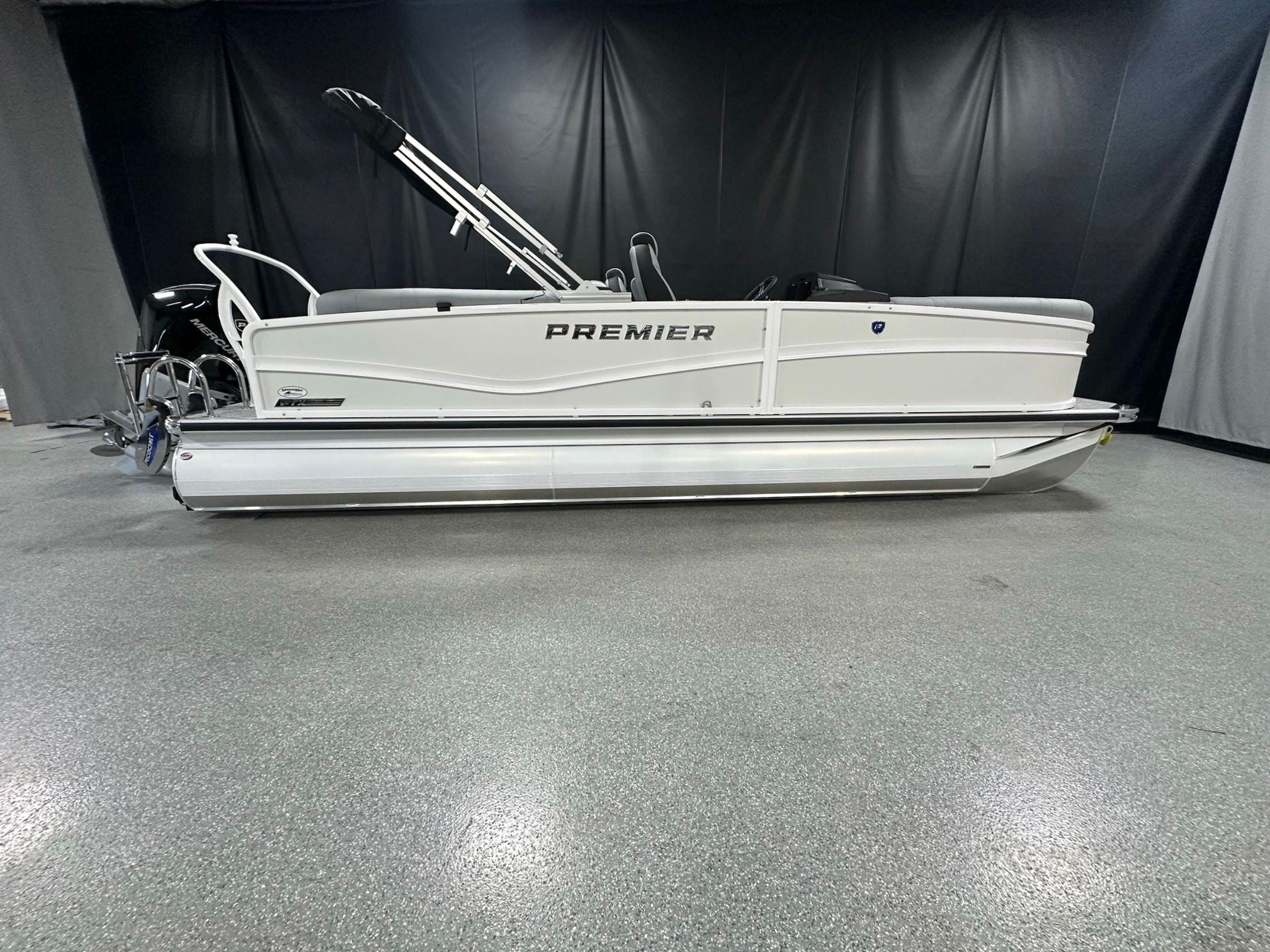 2026 Premier 230SOLARIS