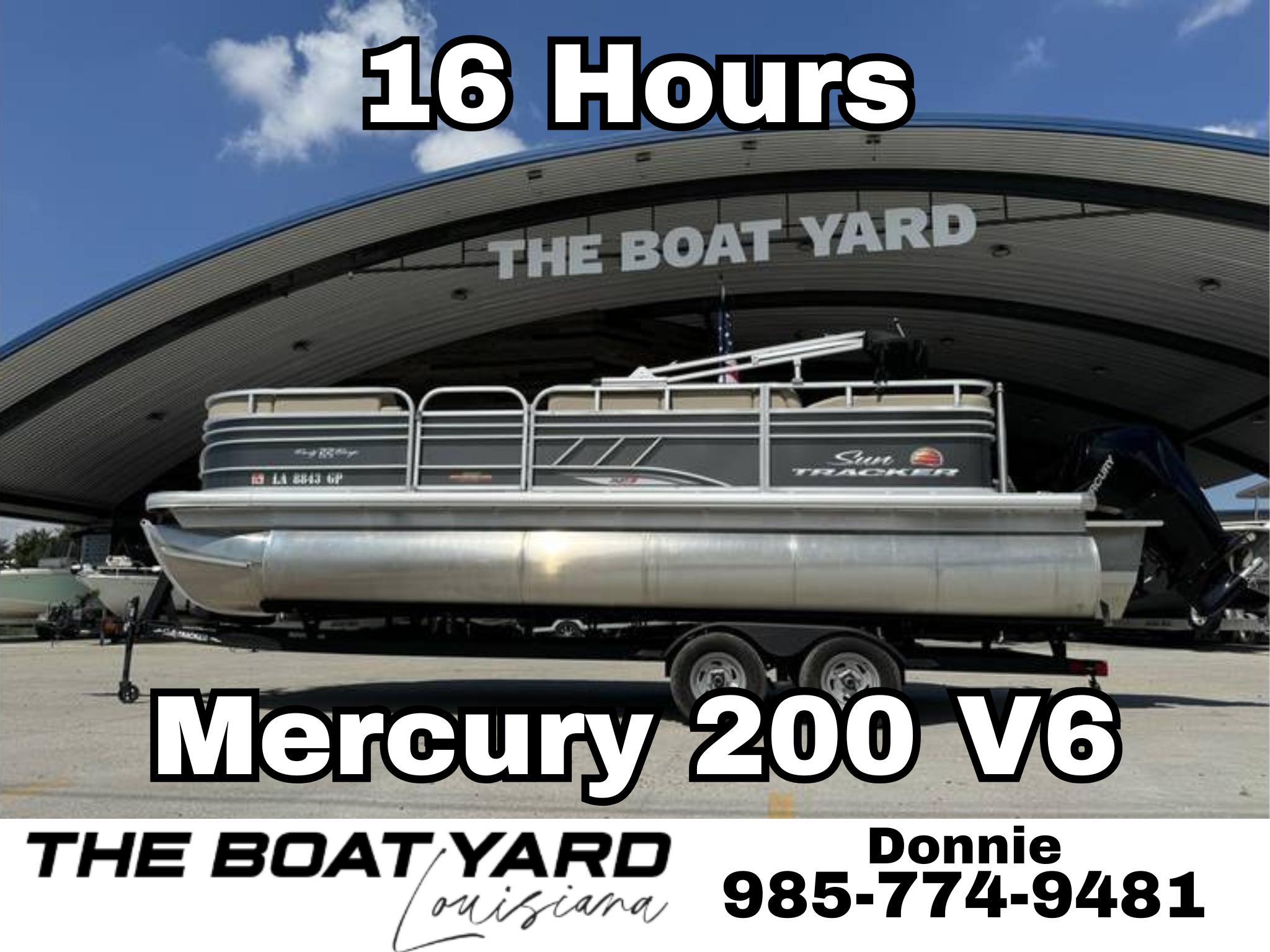 2023 Sun Tracker Party Barge 22 DLX