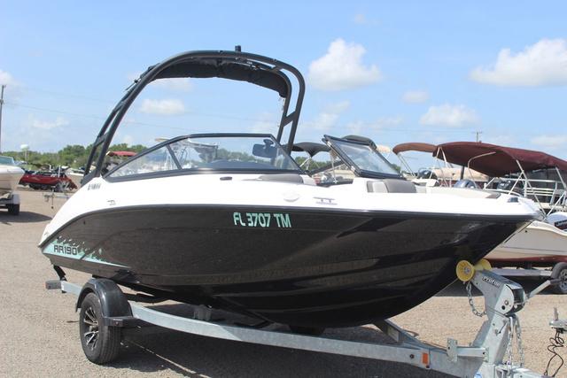 2023 Yamaha Boats AR190