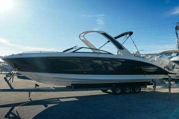2025 Sea Ray SDX 290 Outboard