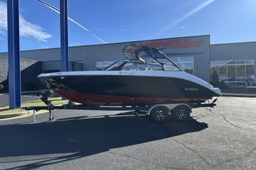 2025 Yamaha Boats 222SD