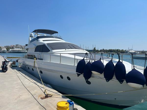 1994 Mochi Craft 56