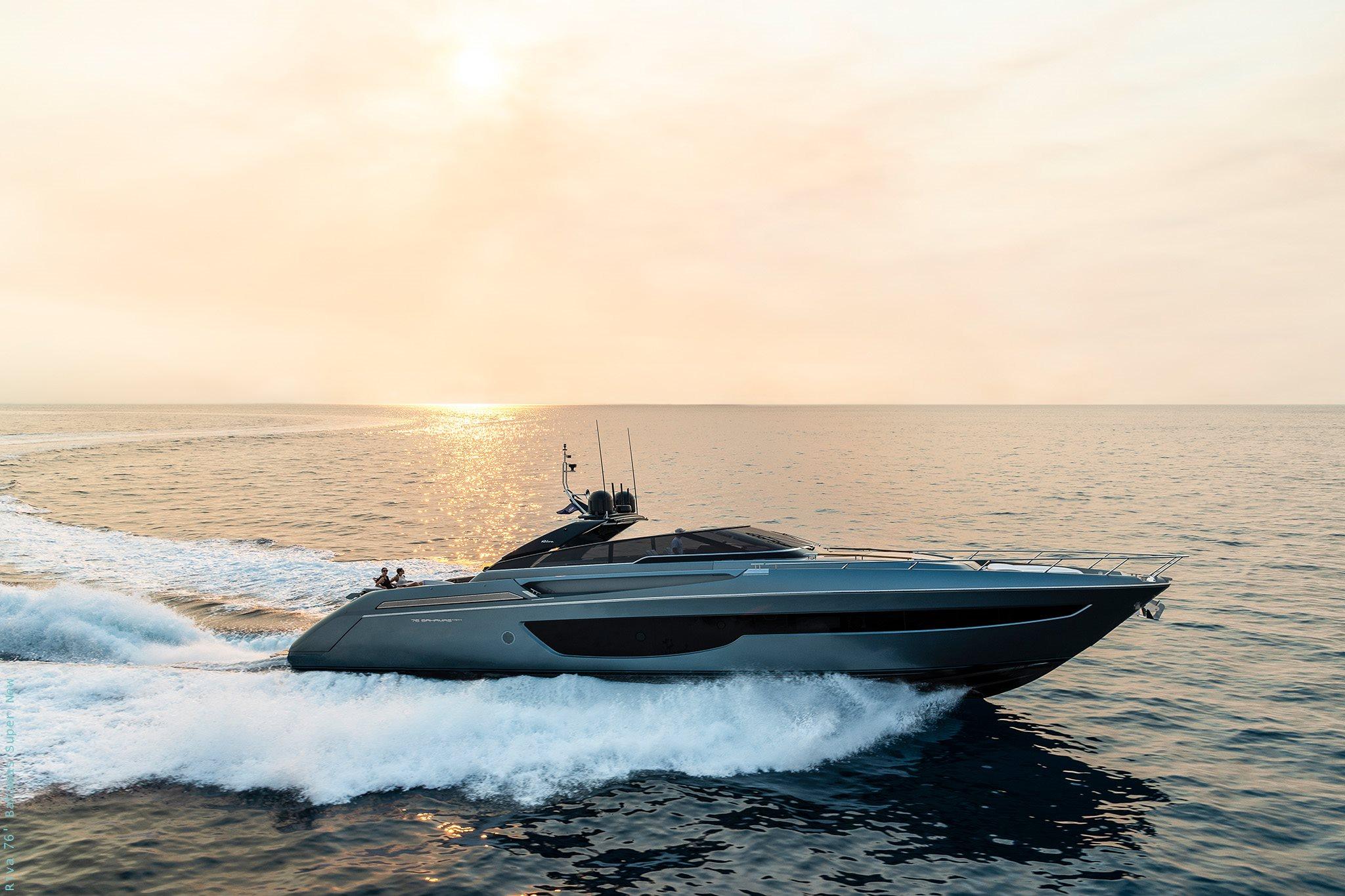 2025 Riva 76' Bahamas Super