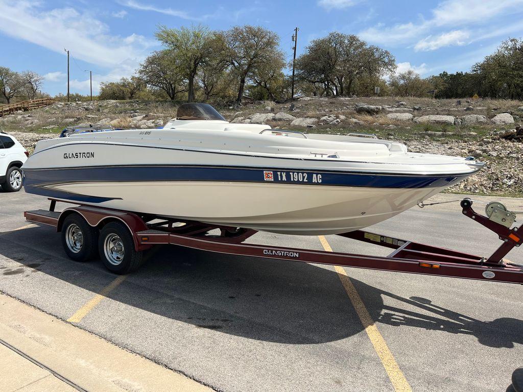 2006 Glastron DS 215