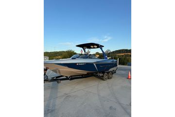 2016 Malibu Wakesetter 25 LSV
