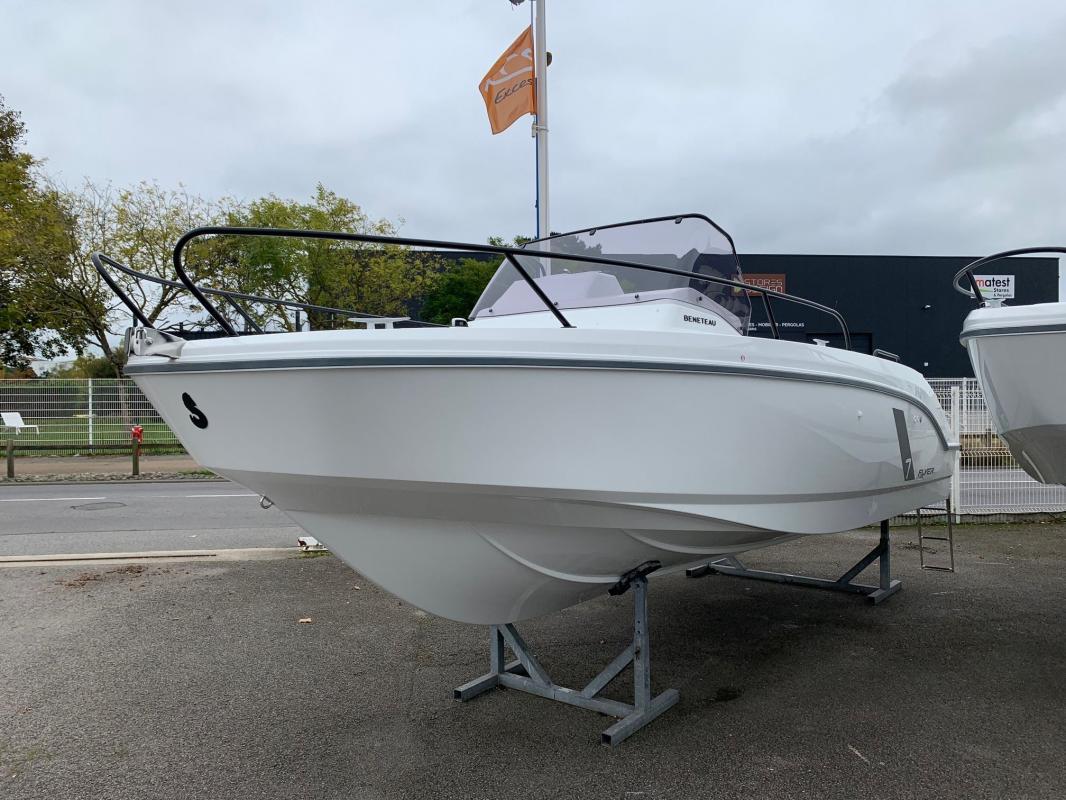 2022 Beneteau Flyer 7 SUNdeck