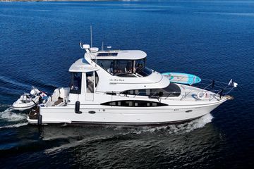 2004 Carver 444 Cockpit Motor Yacht