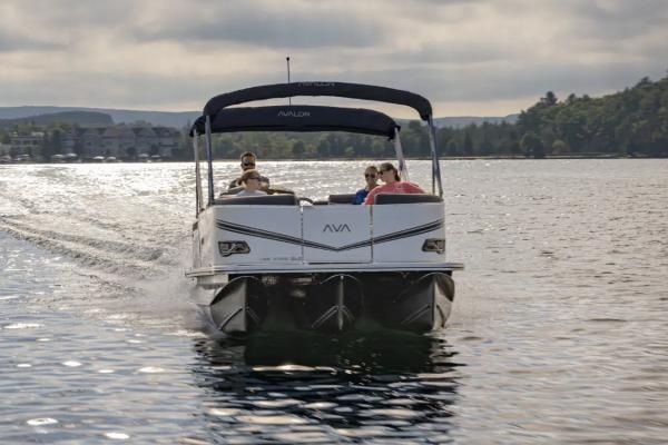 Avalon LSZ QUAD LOUNGER SHIFT Manufacturer Provided Image