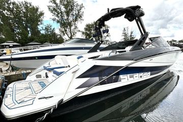 2020 Scarab 255 ID Wake