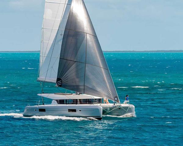 2019 Lagoon 42