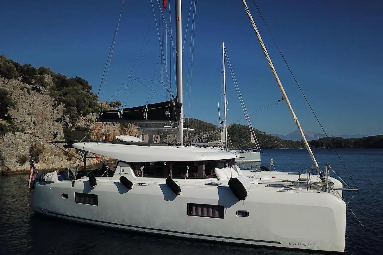 2018 Lagoon 42