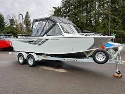 2025 River Runner 180