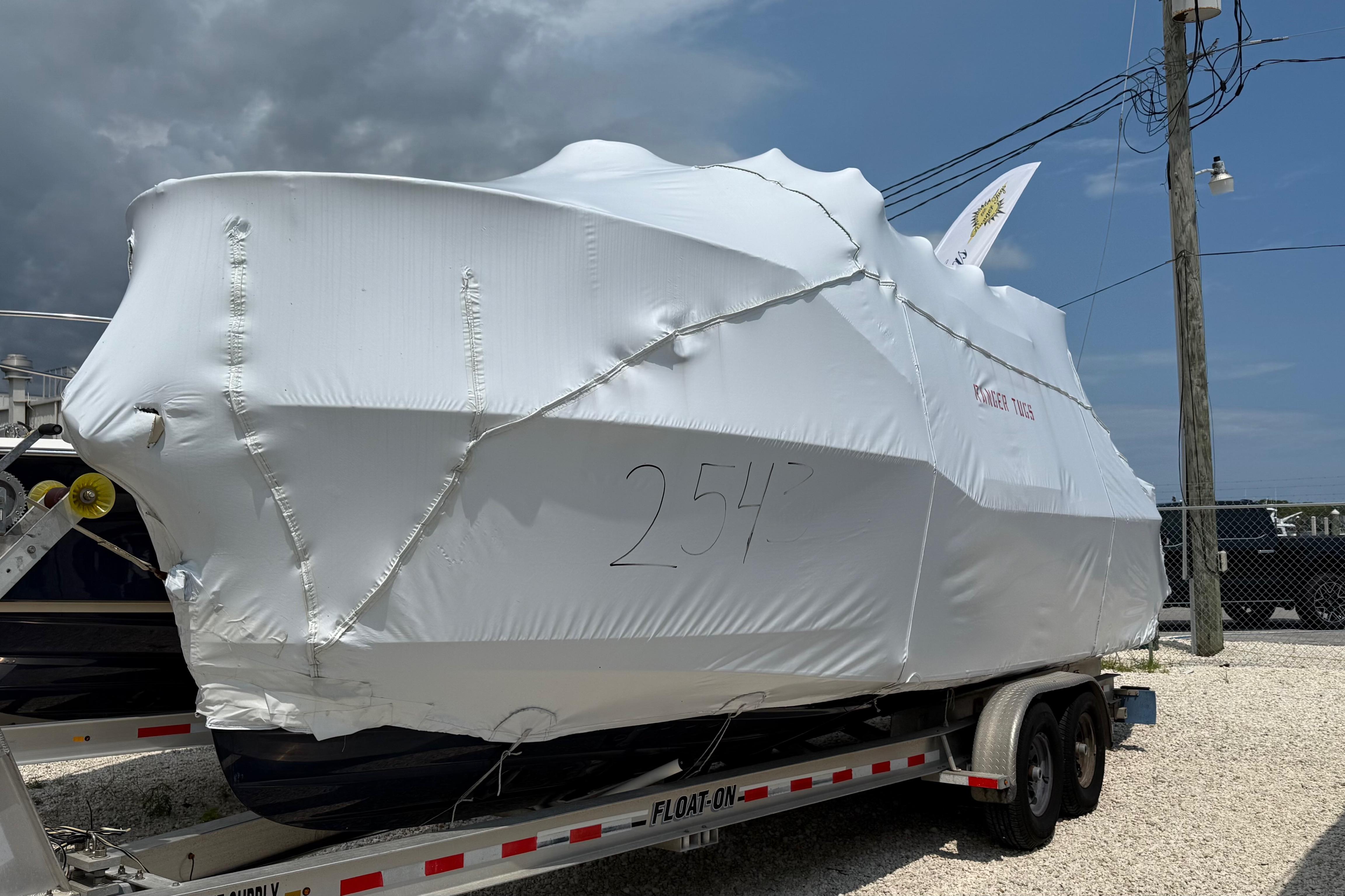 2025 Ranger Tugs R-25