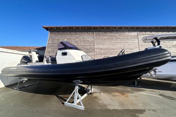 2019 Brig Eagle 8