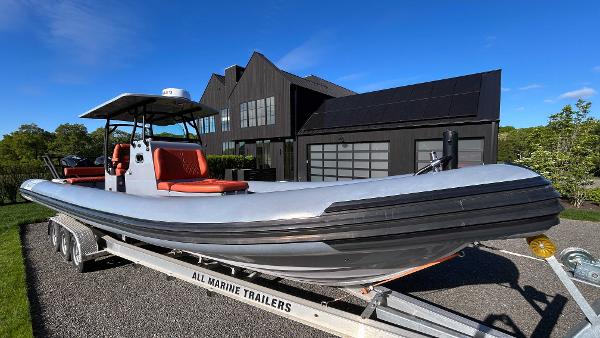 2023 Fluid Watercraft M35