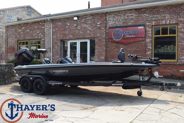 2025 Phoenix Bass Boat 921 Elite II