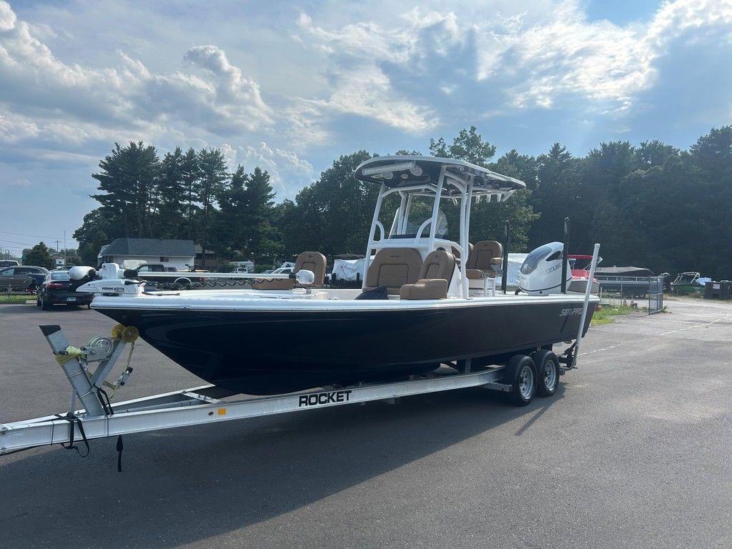 2022 Sea Pro 248 Bay Series