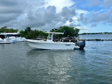 2024 Parker 2600 Center Console