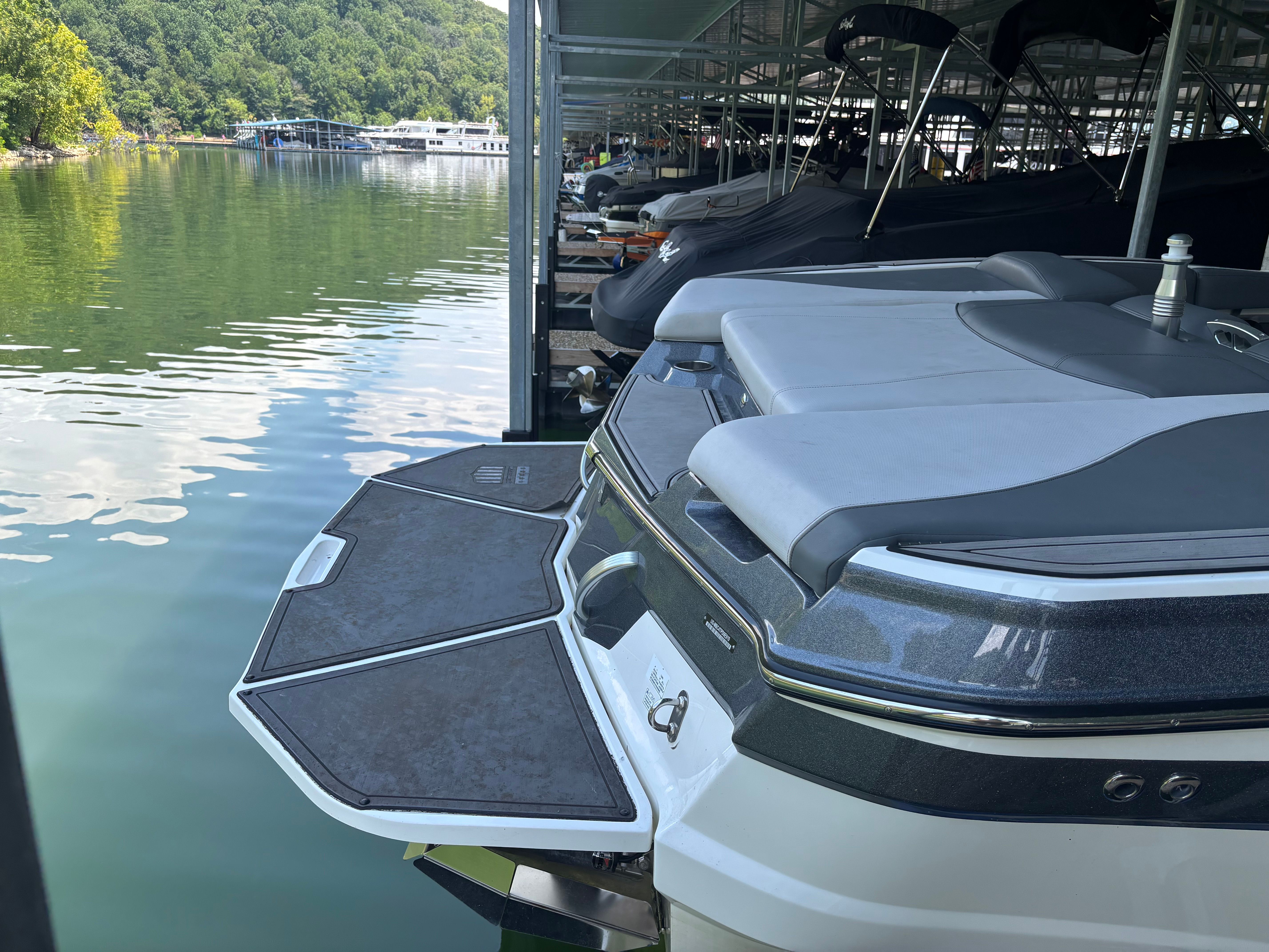 2019 MasterCraft XT25