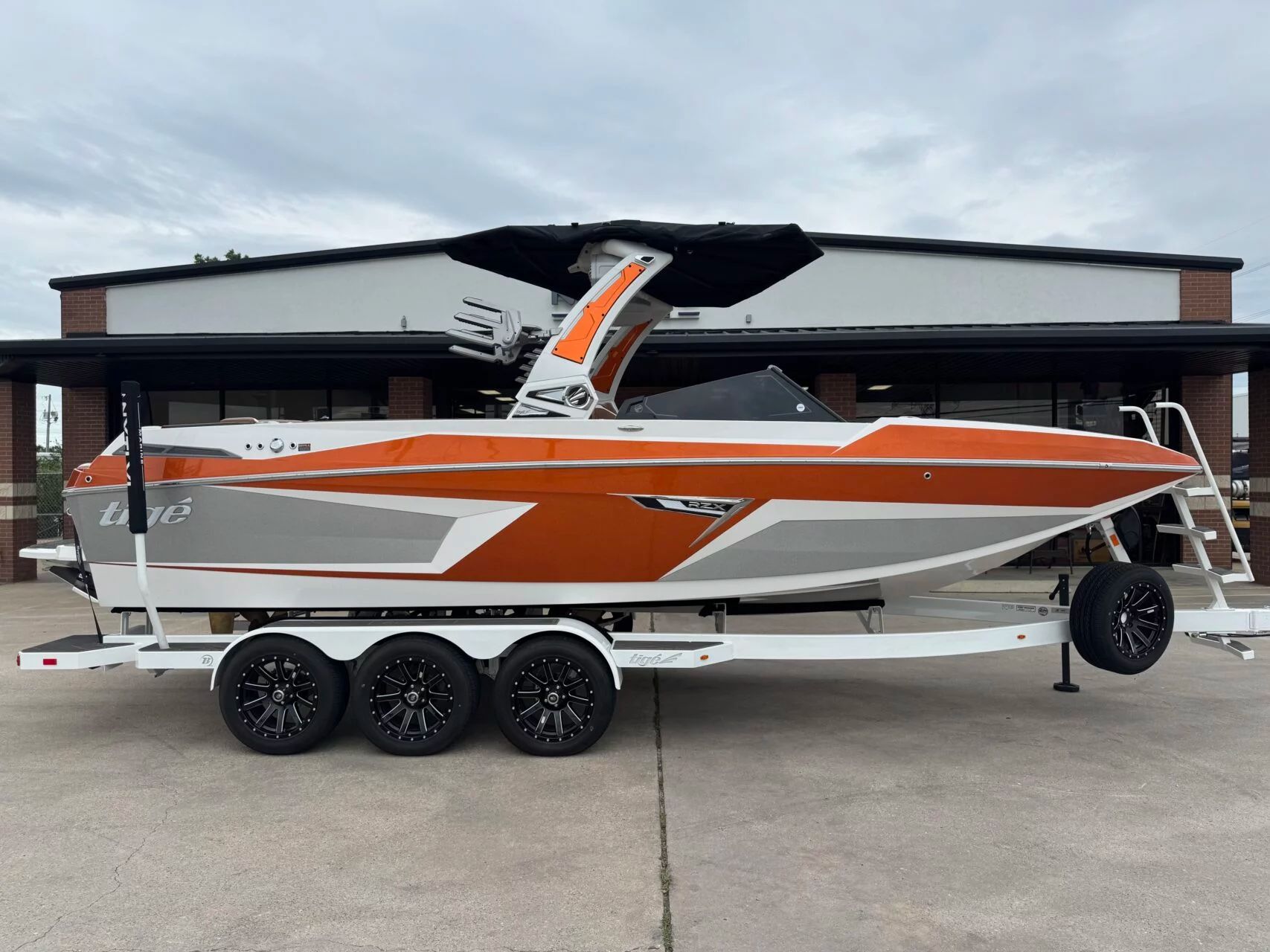 2025 Tigé 24RZX