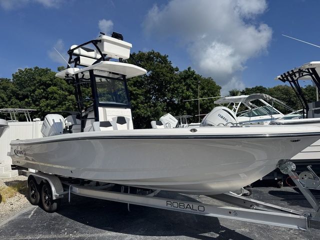 2025 Robalo 246 Cayman SD