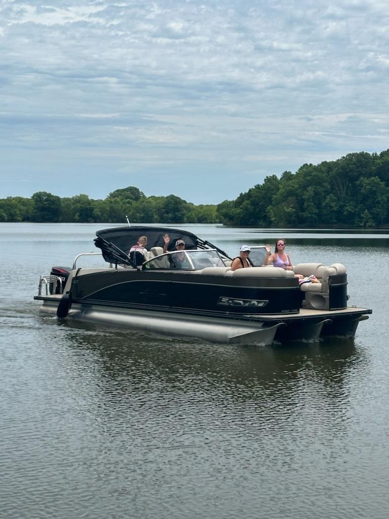 2023 Avalon Catalina 2585 VRBW