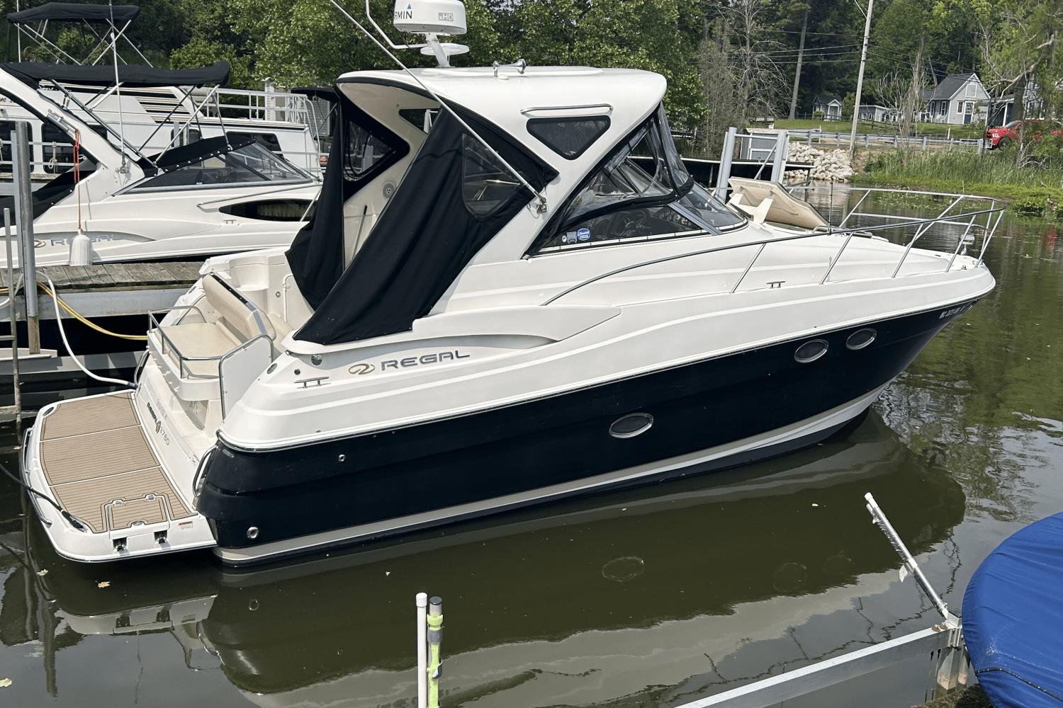 2010 Regal 3760 Express