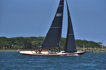 2018 C.W. Hood 32 Daysailer