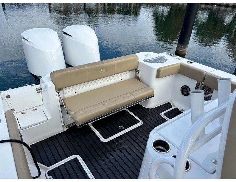 2016 Sportsman Open 312 Center Console